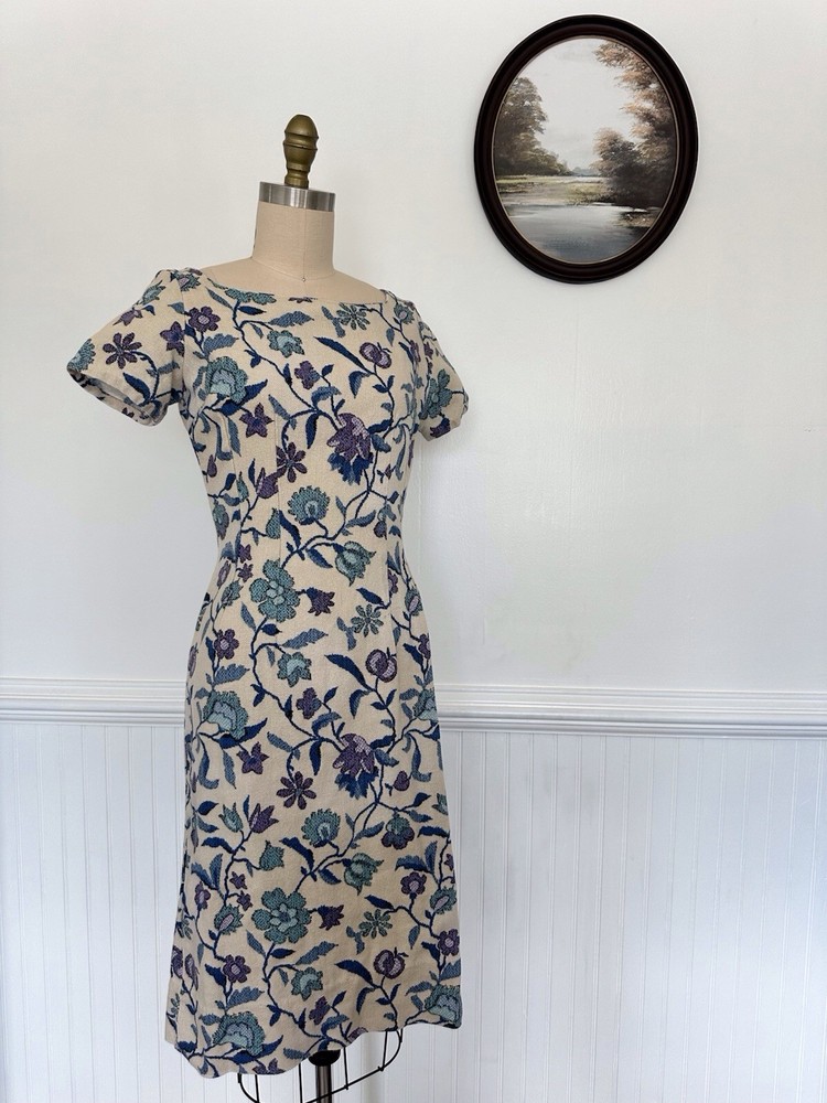 Vintage 1950s/1960s Tapestry Like Floral Wiggle Dress