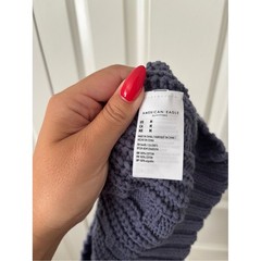 American Eagle Outfitters Cable Knit V-Neck Sweater Vest – Size M
