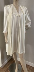 Vintage VANITY FAIR Glacier Wht Glissanda Tricot Nylon Short Nightgown Set S NWT