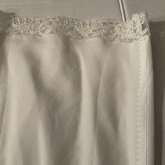 White Full Slip Lingerie Dress by BARBIZON Size 14.5 Lace Bodice Trim S M