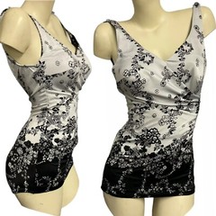 Vtg 70s Swimsuit S/M Pin Up Skirt Malliot Modest Roxanne Floral Gray Black White