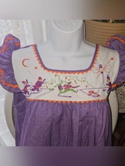 Vintage Halloween Embroidered Reigning Beauty Prairie Maxi Nightgown Folk Art M