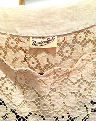 Antique 1940s ‘Quaker Lady’ Early American Ivory White Lace Dress