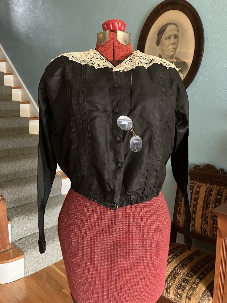 Antique 1910s Edwardian Half Mourning Black Shirtwaist Lace Pin Pince Nez S