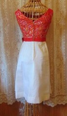 VTG 50S RED & WHITE OVERLAY DRESS GOLD & SILVER METALIC EMBROIDERY PETITE SM 32B