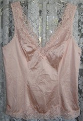 WARNER’S FLORAL FANTASIES VINTAGE CAMISOLE SIZE 32 MADE IN U.S.