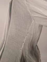 ROMANTIC 1870’S WHITE BATISTE MORNING DRESS W WATTEAU TRAIN REAR