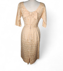 1960s Joan Lee of New York Pale Gold Lace Vintage Wiggle Dress Size S