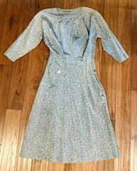 Vintage 1940a 1950s rayon acetate print day dress B 37