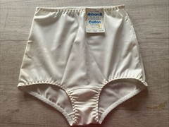 NOS Vtg White Antron III Nylon Spandex Anti Cling #7552 Brief Panty Size L (30)