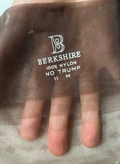 Vintage NOS Berkshire “No Trump” Demi Toe Stockings Size 11M Brazil Dark Brown