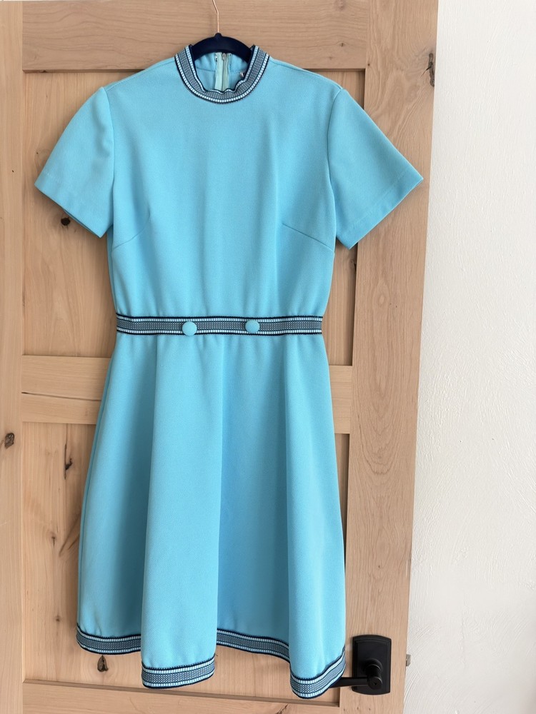 Mod Vintage 1960’s Sky Blue Polyester Knit Dress Size 13 / 14