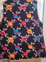 VINTAGE OSCAR DE LA RENTAL SILK & EMBROIDERED FLOWER VEST – RARE, COUTURE?