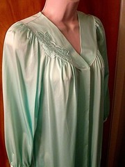 Vintage Shadowline Full Length Light Green Mint Nylon Hidden Snap Front Robe S