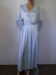 Vtg 70s VANITY FAIR Ice Blue Silky Nylon Nightgown Robe Peignoir Set Lace Trim S