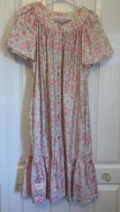 Vintage Carriage Court robe nightgown Day Dress Mumu Pink Floral Snap M 12-14