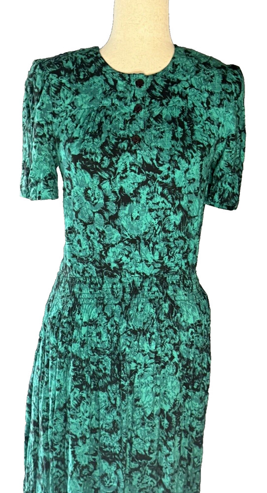 Vintage Taurus II 70’s/80’s Green And Black Short Sleeve Dress Size 10