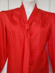 Vintage Satin Jacquard Red Blouse Size 38 Pussy Bow Button Up Rhapsody Glam Rock