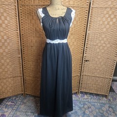 Vintage GILEAD medium Nightgown