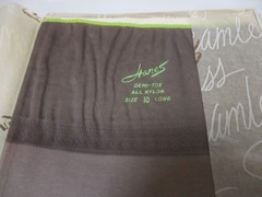 1PR VINTAGE HANES 615 RT SHEER HEEL NYLON STOCKINGS SIZE 10 LONG QUICK SILVER