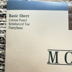MOMENTS Basic Sheer Reinforced Toe Pantyhose Medium Tall Beige USA NOS