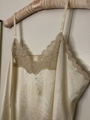 Vintage Vanity Fair 2-Pc Lingerie Set Camisole 38 Half Slip Med 22″ Cream Antron