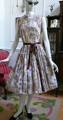 1950`s Sweet Cotton Floral Afternoon / Tea dress Light Brown & Beige & Yellow M