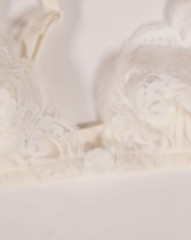 True Vintage Marvel Italy Sexy Front Closure Women’s Bra White Size 38 w/ Original Box