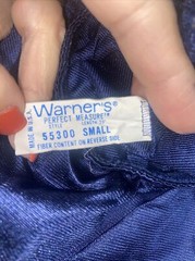 Vintage 70s 80s Warner’s Navy Blue Nylon/Lace Half Slip Size Small USA Made