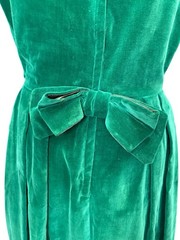 Vintage Emerald Green Velvet Cocktail Dress Low Back Bow Elegant Party Dress