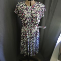 Vintage 80s/90s Tabby of California White w/floral print dress with belt unsized