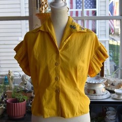 Vintage 50s Yellow Butterfly Embroidered Flutter Sleeve Cotton Blouse M