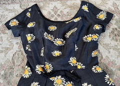Vintage 50s Suzy Perette Silk Dress Daisy Floral Black Sz 4 yellow white skater