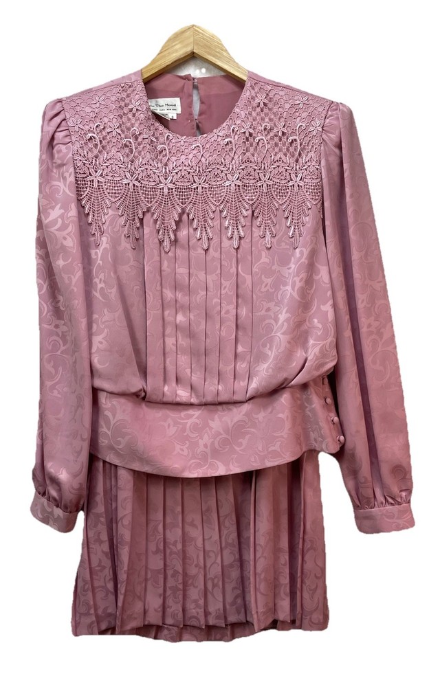 IN THE MOOD Womens 8 Blushing Pink Pleated Lace Cut Outs 2 Piece Dress Vintage