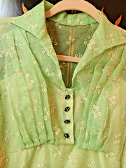 Vintage 1950s Handmade Apple Green Embroidered Tea Dress Size US6 UK10