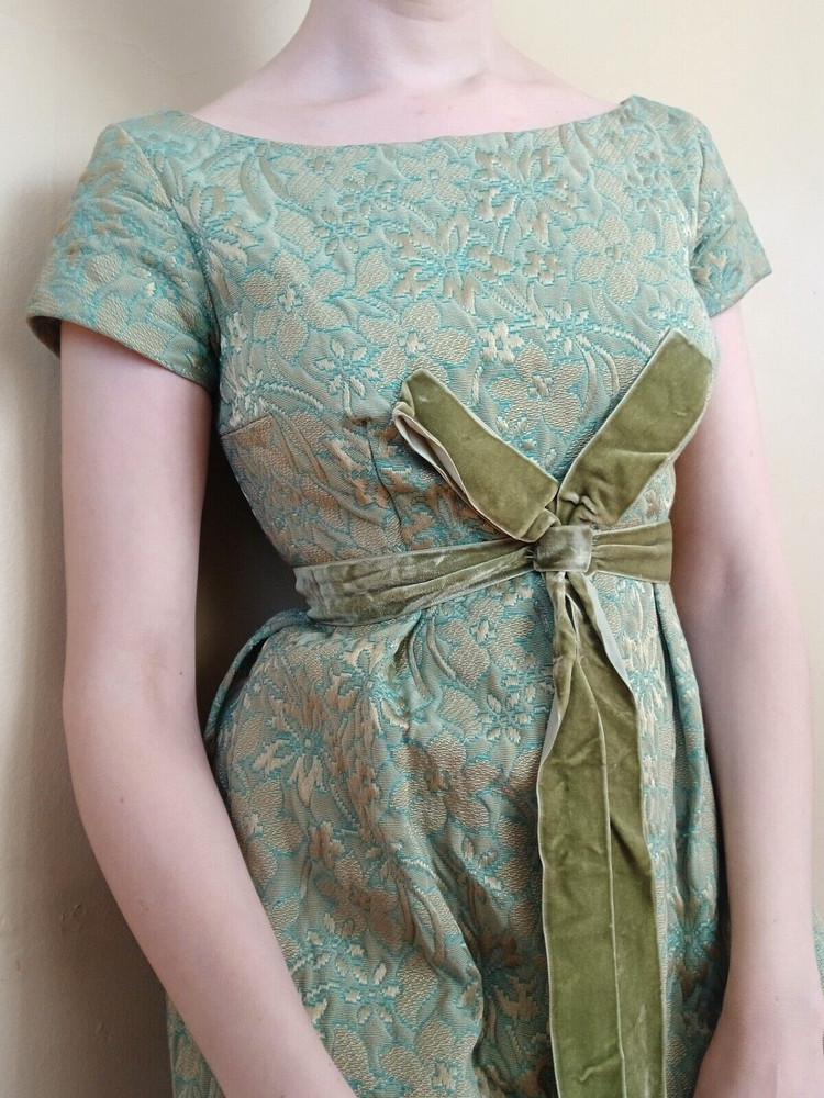 1960s Maxi Prairie Gown Floral Print Velvet Bubble Skirt Hostess XS S 34