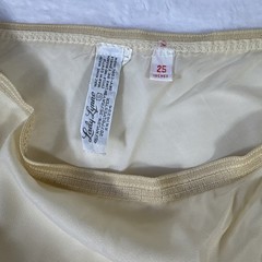 Lady Lynne Skirt Half Slip 70s 25″ Nylon Rayon Blend Scalloped Lace Trim VTG Med