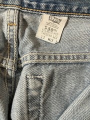 Levi Strauss 550 Jeans Size 12 MIS Relaxed Fit Tapered Leg Light Wash Denim