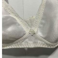 Playtex Wireless Bra Womens 32 Nearly B White Vintage Style 216 Lace Trim