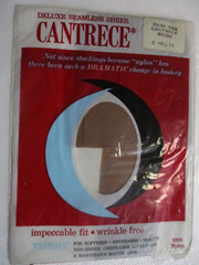 1 PR VINTAGE UNBRANDED RT CANTRECE SEAMLESS STOCKINGS SIZE 10 1/2-11 BEIGE