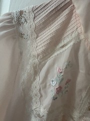 Vintage Barbizon Women Nightgown Robe M Pink Embroidered Flowers Lace Cottage