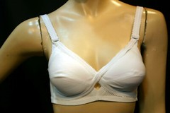 36 B VTG 60s 70s NOS Nylon Bra Double Knit Comfort Stretch Exquisite Form P609