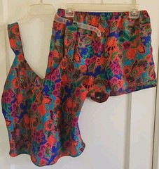 Vintage Inner Most 3 pc Short Robe and Short Set Floral in Women’s size M