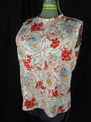 Vtg 60s White Red Blue Floral Mod Printed Knit Top-Bust 41/M
