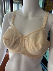 VTG Lingerie Bra BALI Union Made USA 36B Ivory Everyday Underwire EUC