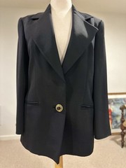 AUTHENTIC VINTAGE GENNY WOMEN’S BLAZER – WOOL/SILK – BLACK -size 8