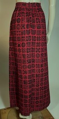 1960s Vintage Harwood Steiger “Tokens” Red Black Fabric Home Sewn Maxi Skirt M