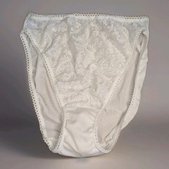 Warners High Cut Lace White Panties Vintage Sz 8 90s