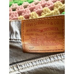 Levi’s Premium 501 90’s Distressed Light Wash Straight Leg HighWaist Classic Mom