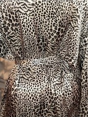 VTG SILK NWT M.TAYLOR BABYDOLL NIGHTGOWN ROBE CAT JUNGLE SILVER B 46″